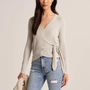 NWT Abercrombie Wrap-Front Long-Sleeve Ribbed Top -Small